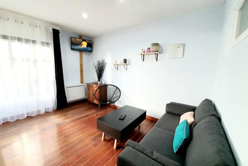 Appartement Lumineux Tout Confort De 33M2 Au Centre De 반느 외부 사진